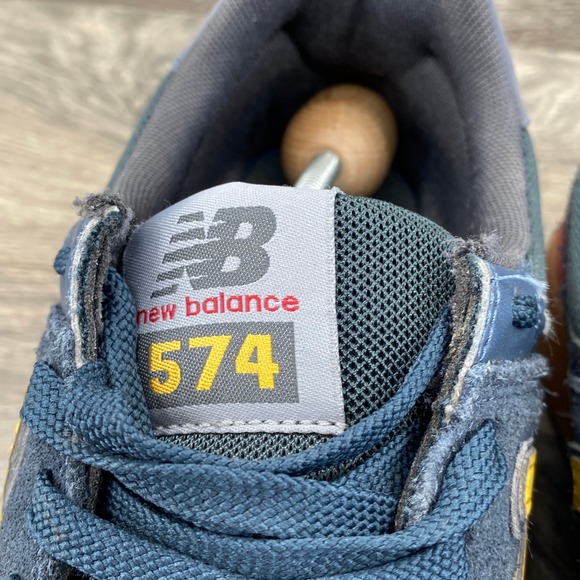 New Balance 574 Mens Navy Blue Yellow Gum Sole Skate Sneakers AM574NYW Size 12M - Picture 3 of 8